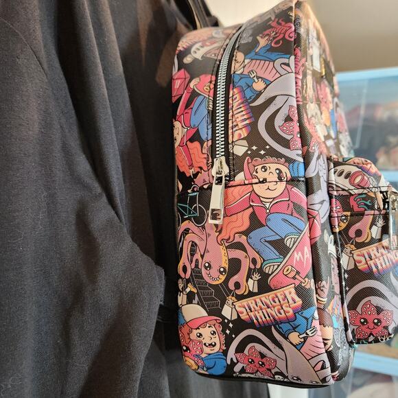 STRANGER THINGS by BIOWORLD  Multi Chibi Characters 12" x 10" x 4" Mini Backpack - Picture 8 of 12